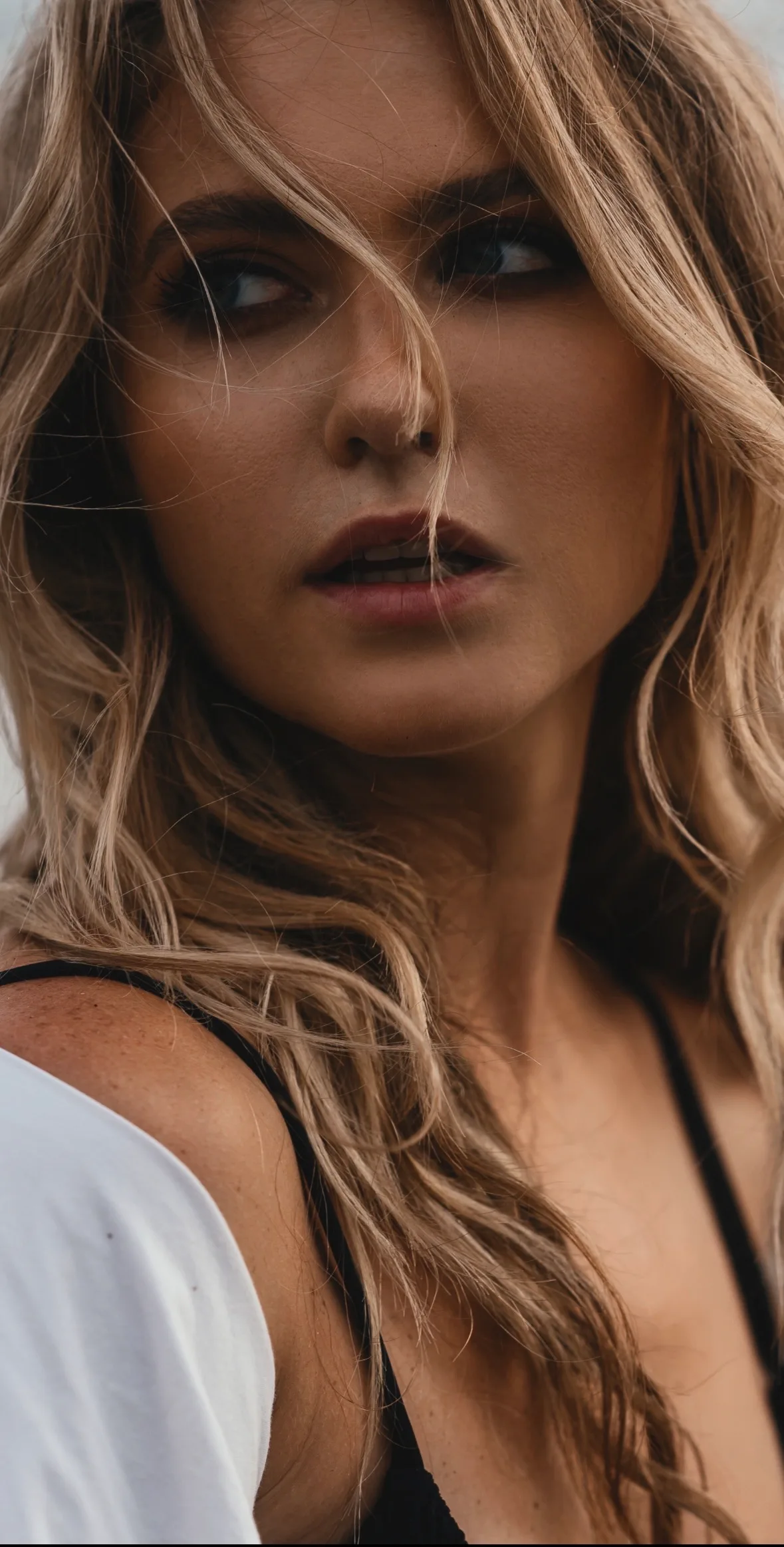 Natural Beauty - Plastic Surgery - Mobile